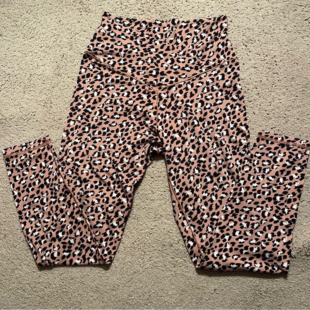 Aerie Leopard Print Leggings - Pink and Black
